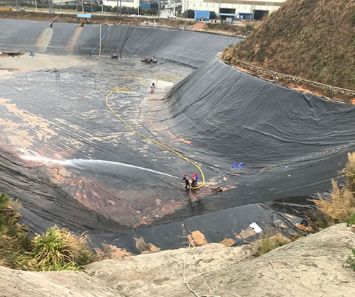 槐荫废水池清理